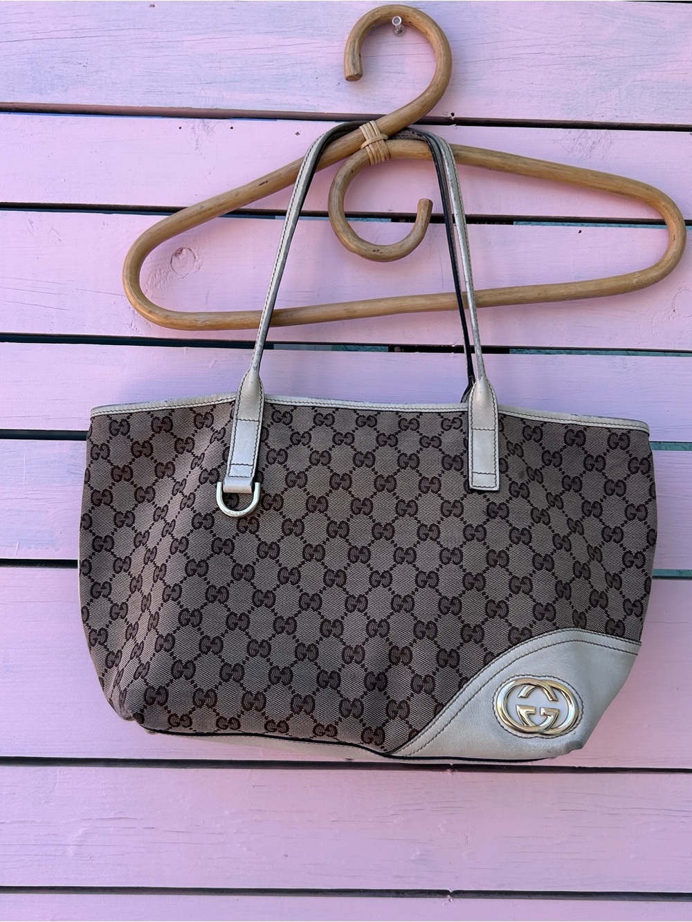 Gucci Bag - Picture 2 of 12